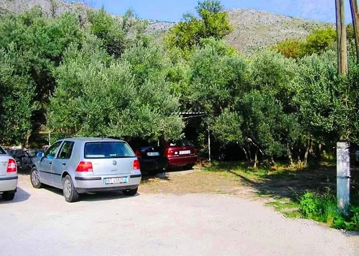 Lina Villa